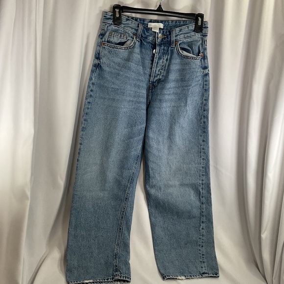 H&M Blue Denim Jeans Hi Rise Loose Fit Size 6 100% Cotton No Stretch Distressed - Picture 1 of 10